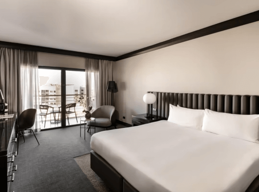 1 King Classic Club Lounge Access Garden View 